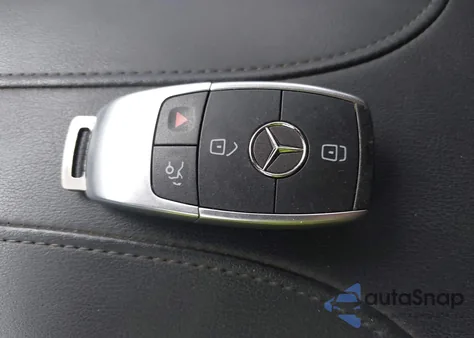 2020 Mercedes-Benz Glc 300 4Matic from USA, damaged, VIN WDC0G8EBXLF685950